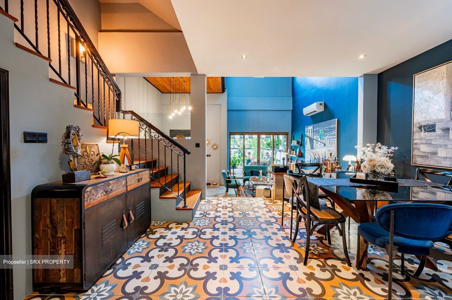 Eastwood Road (D16), Terrace #536904801